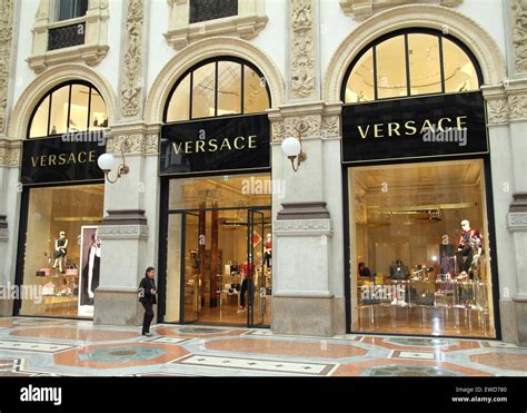 versace milano galleria vittorio emanuele store milano|Versace’s new Galleria Vittorio Emanuele II store .